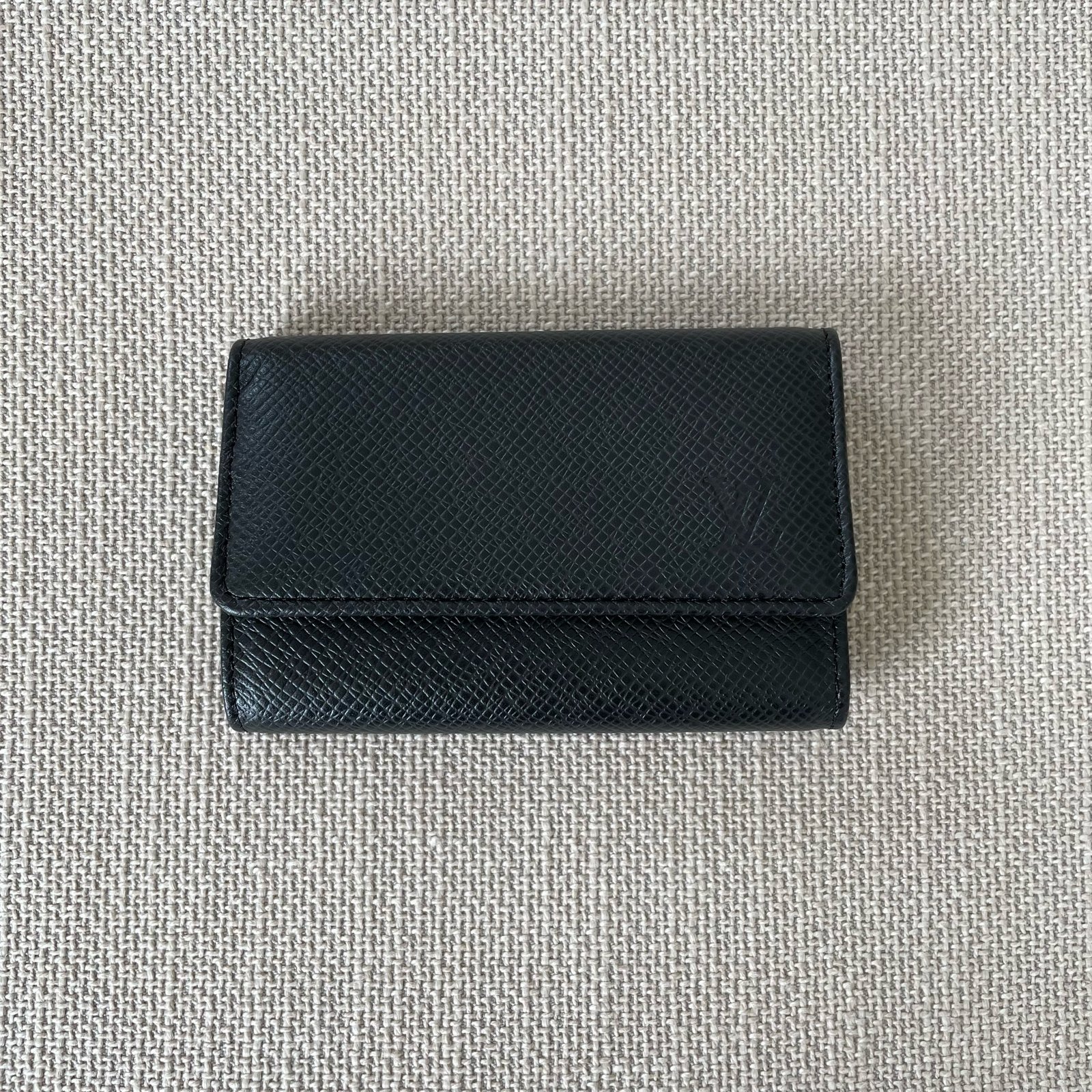 LOUIS VUITTON 6 Key Holder