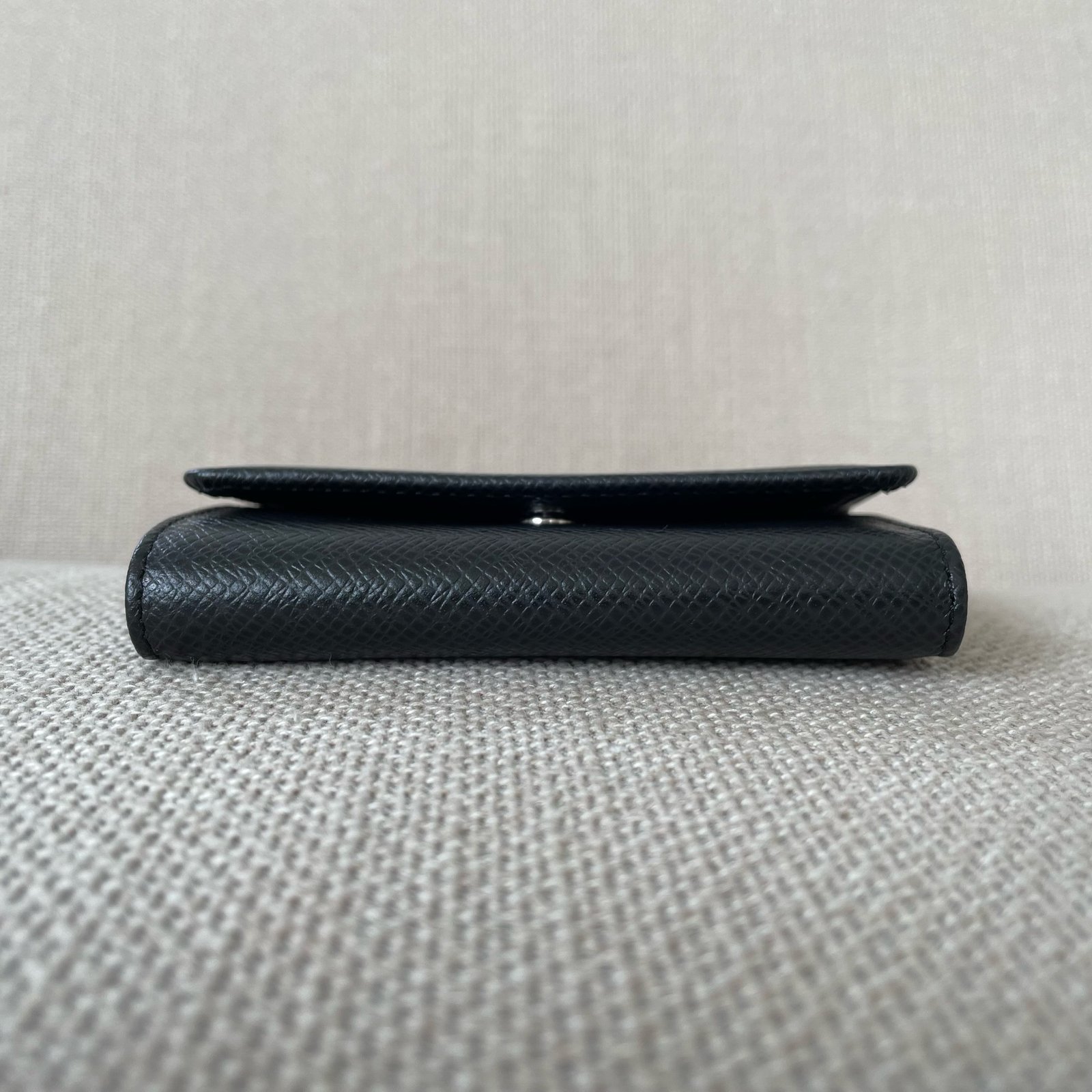 LOUIS VUITTON 6 Key Holder – Image 6