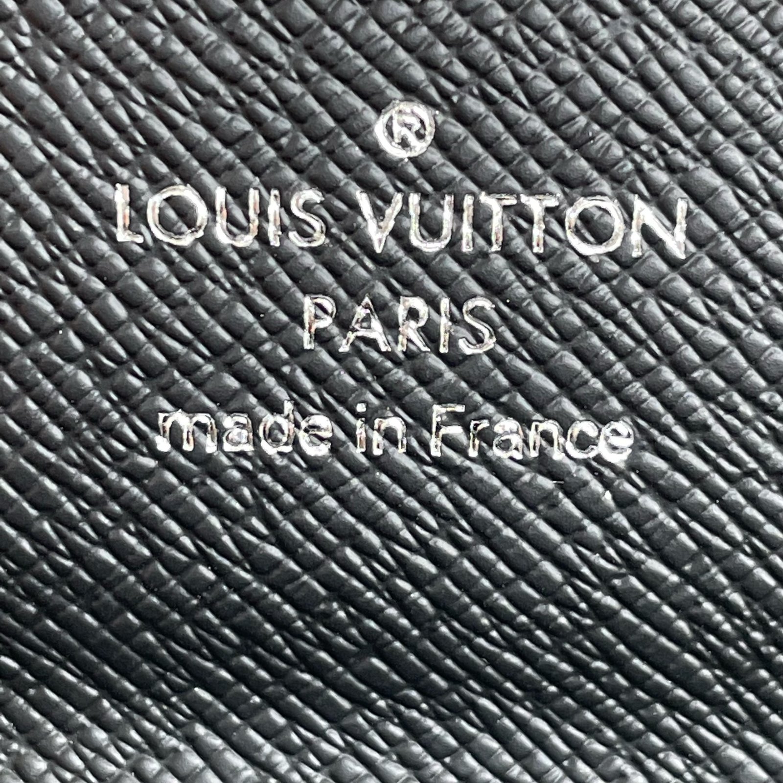 LOUIS VUITTON 6 Key Holder – Image 11