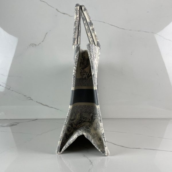 DIOR Book Tote Small – Image 5