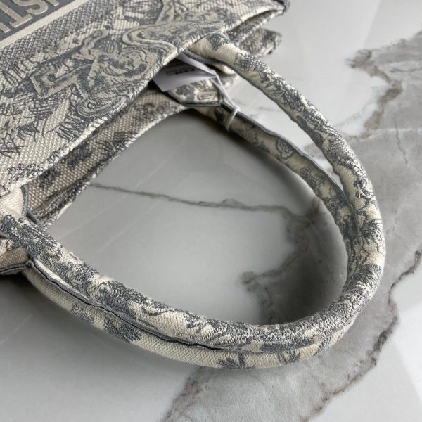 DIOR Book Tote Small – Image 10