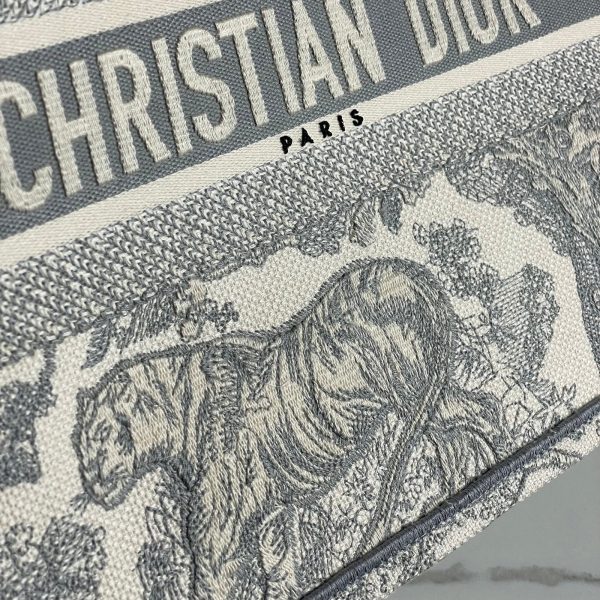 DIOR Book Tote Small – Image 16