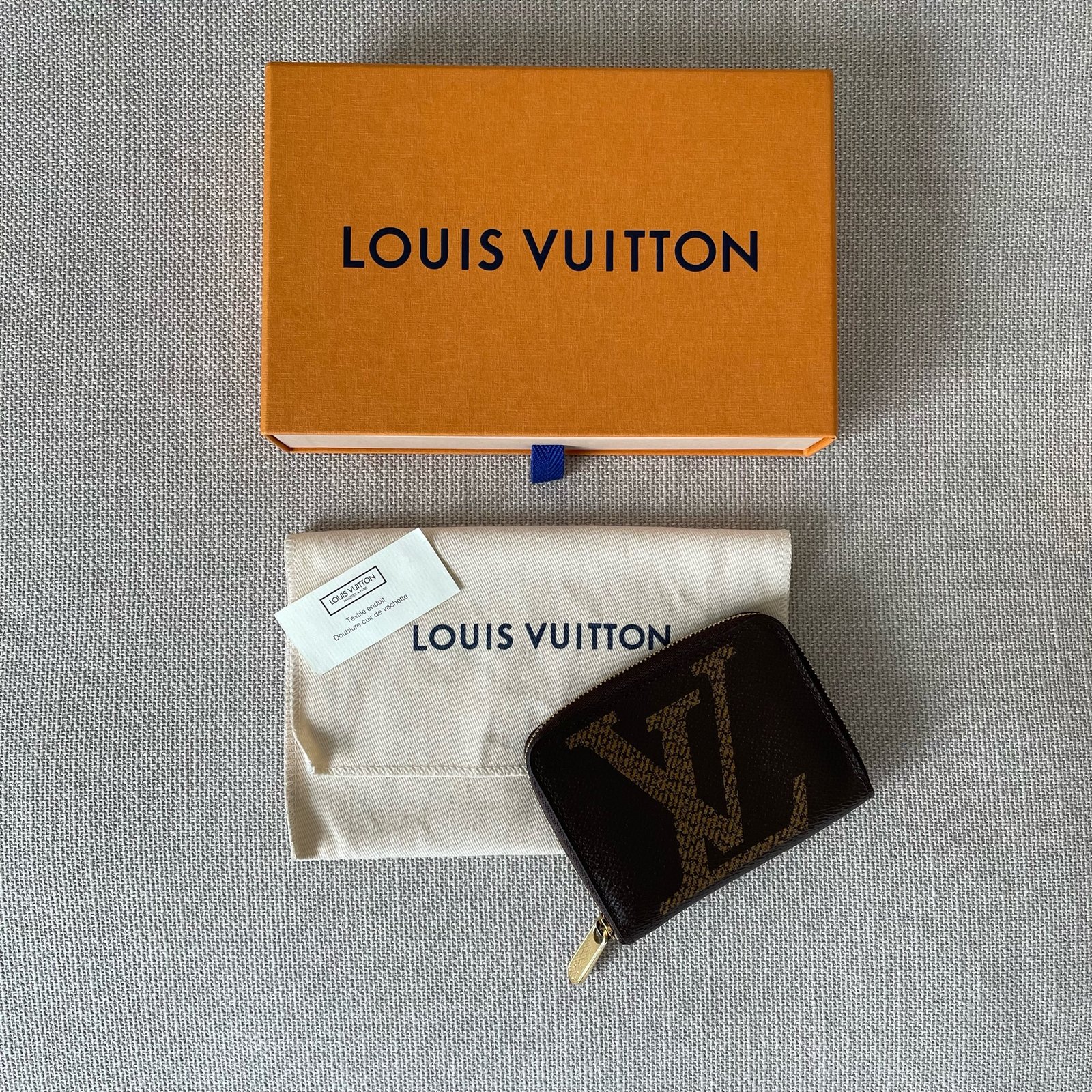 LOUIS VUITTON Zippy Coin Purse – Image 2