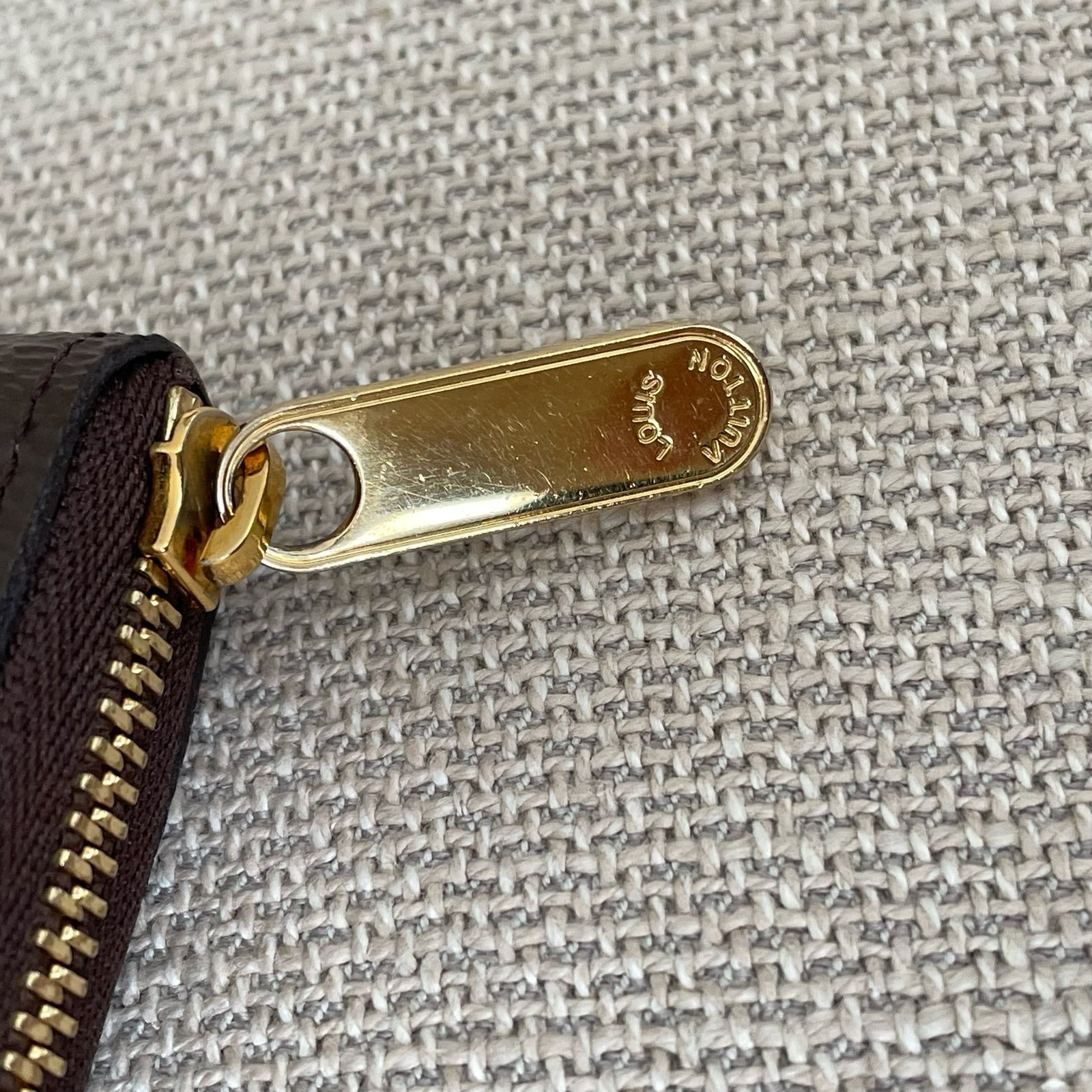 LOUIS VUITTON Zippy Coin Purse – Image 8