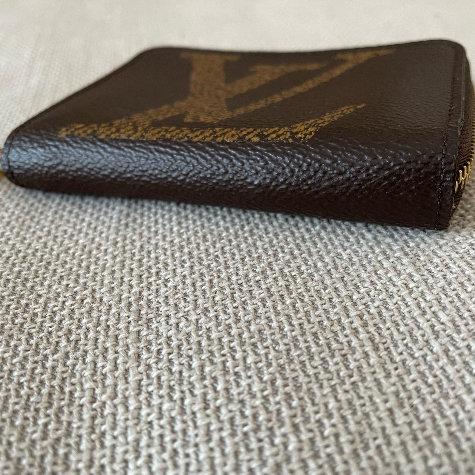 LOUIS VUITTON Zippy Coin Purse – Image 7