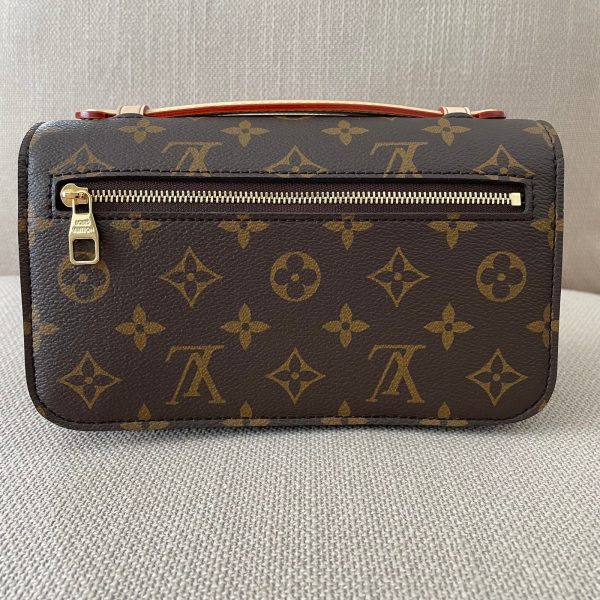 LOUIS VUITTON Pochette Métis East West – Image 3