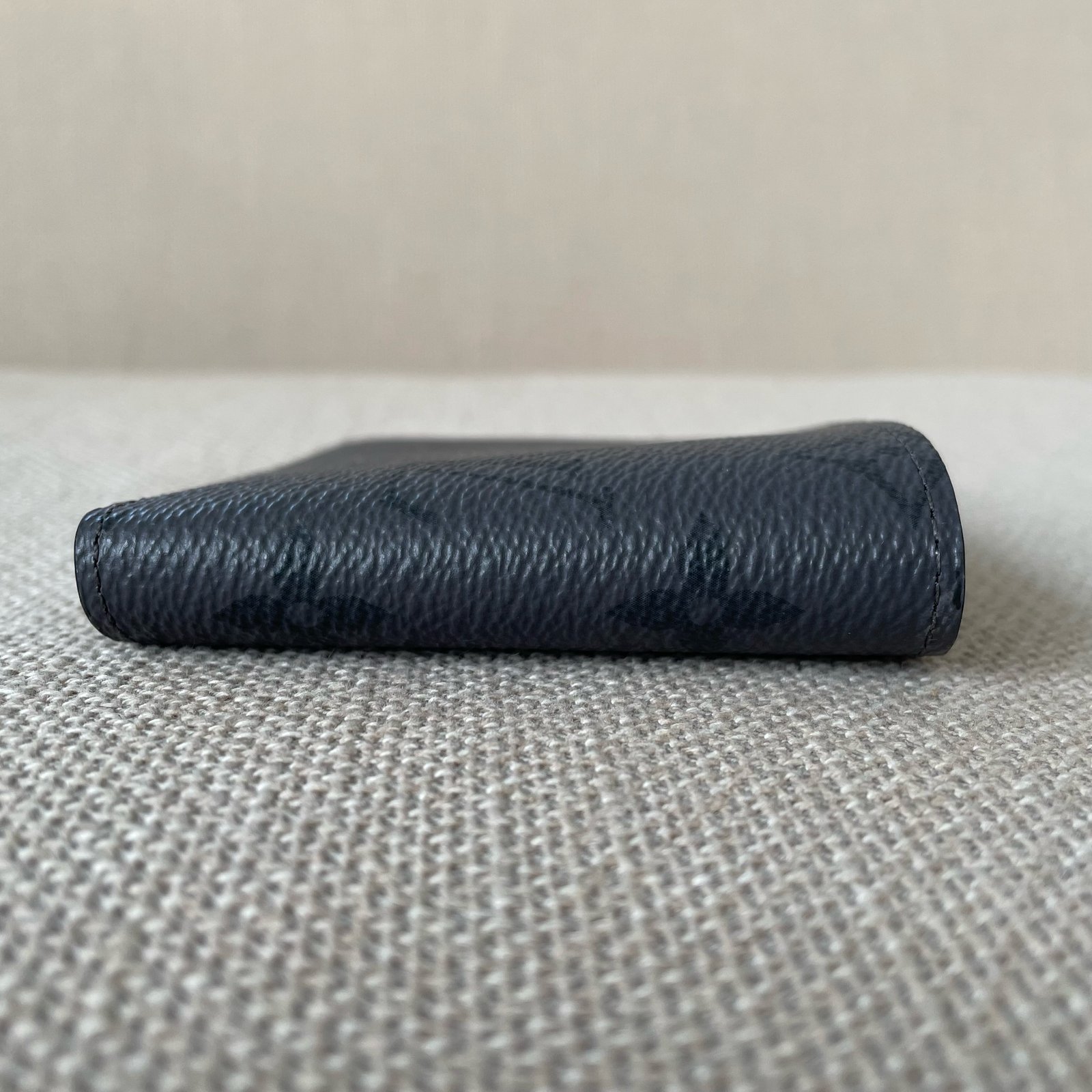 LOUIS VUITTON Slender Wallet – Image 4