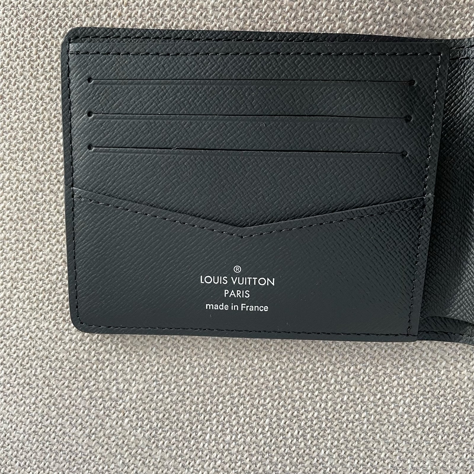 LOUIS VUITTON Slender Wallet – Image 8