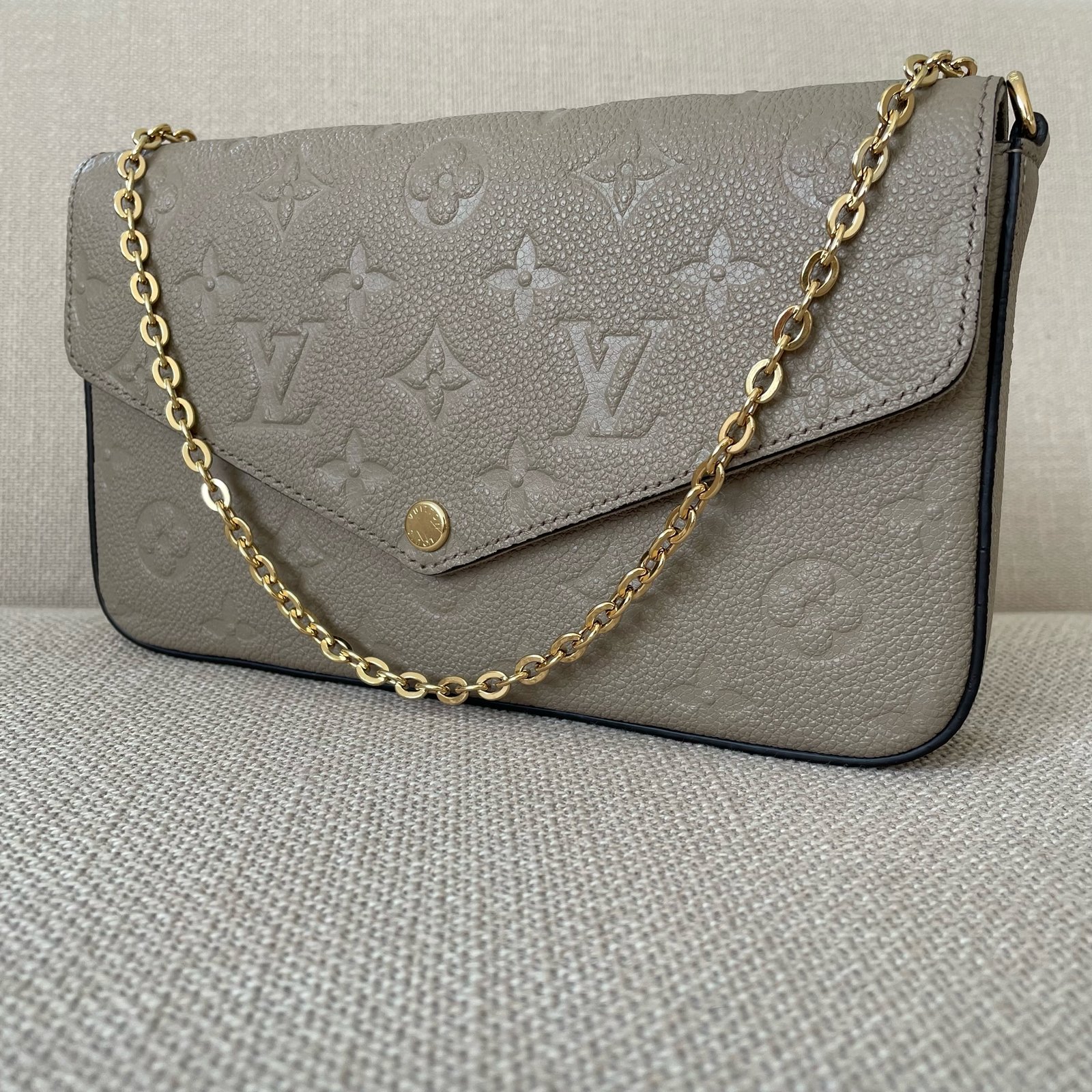 LOUIS VUITTON Pochette Félicie