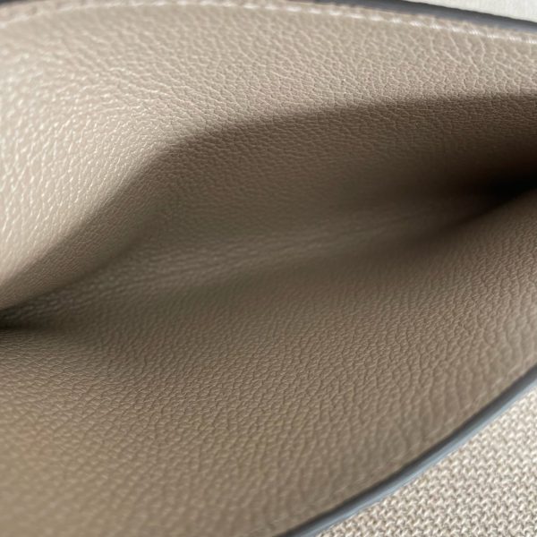 LOUIS VUITTON Flat Pocket and Zipped Pocket – Image 4