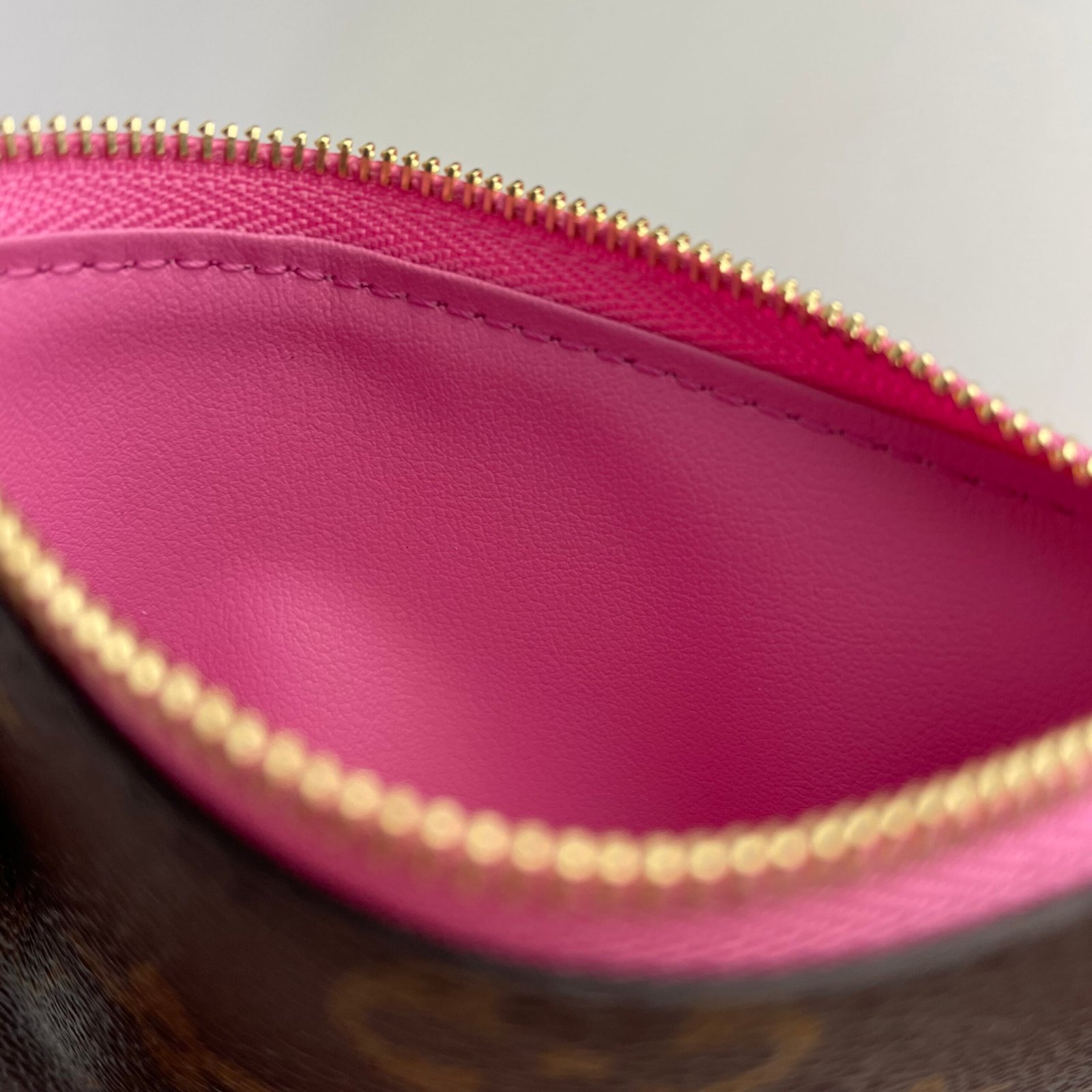 Louis Vuitton Victorine Wallet – Image 12