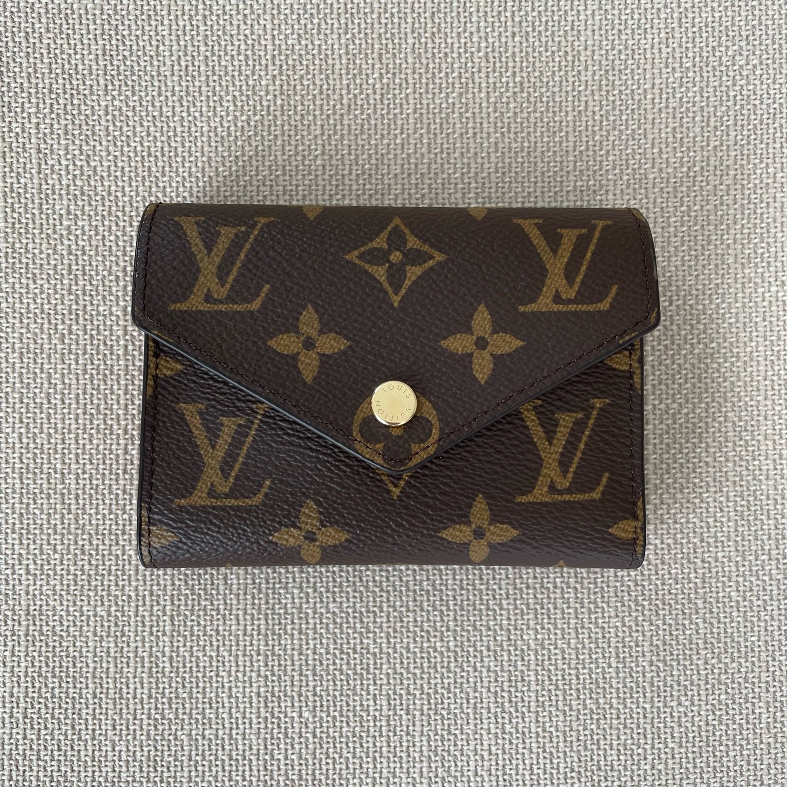 LOUIS VUITTON Victorine Wallet