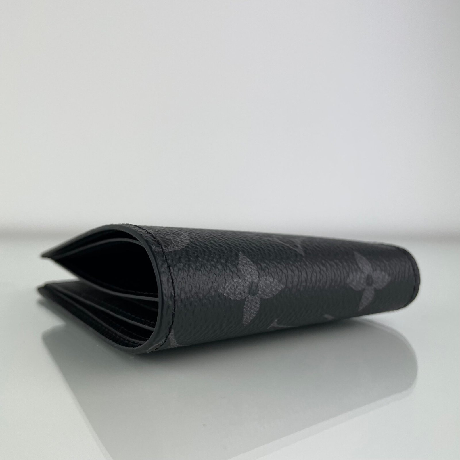 LOUIS VUITTON Slender Wallet – Image 8