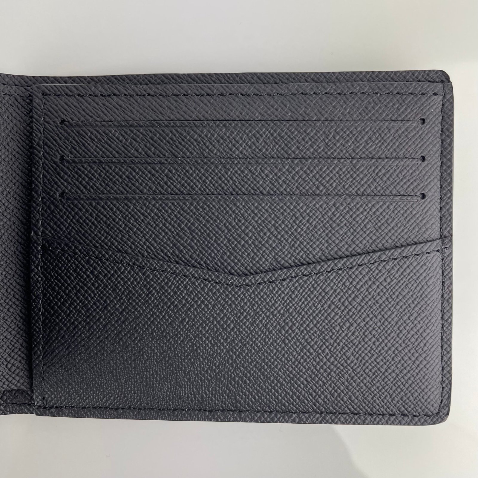 LOUIS VUITTON Slender Wallet – Image 11