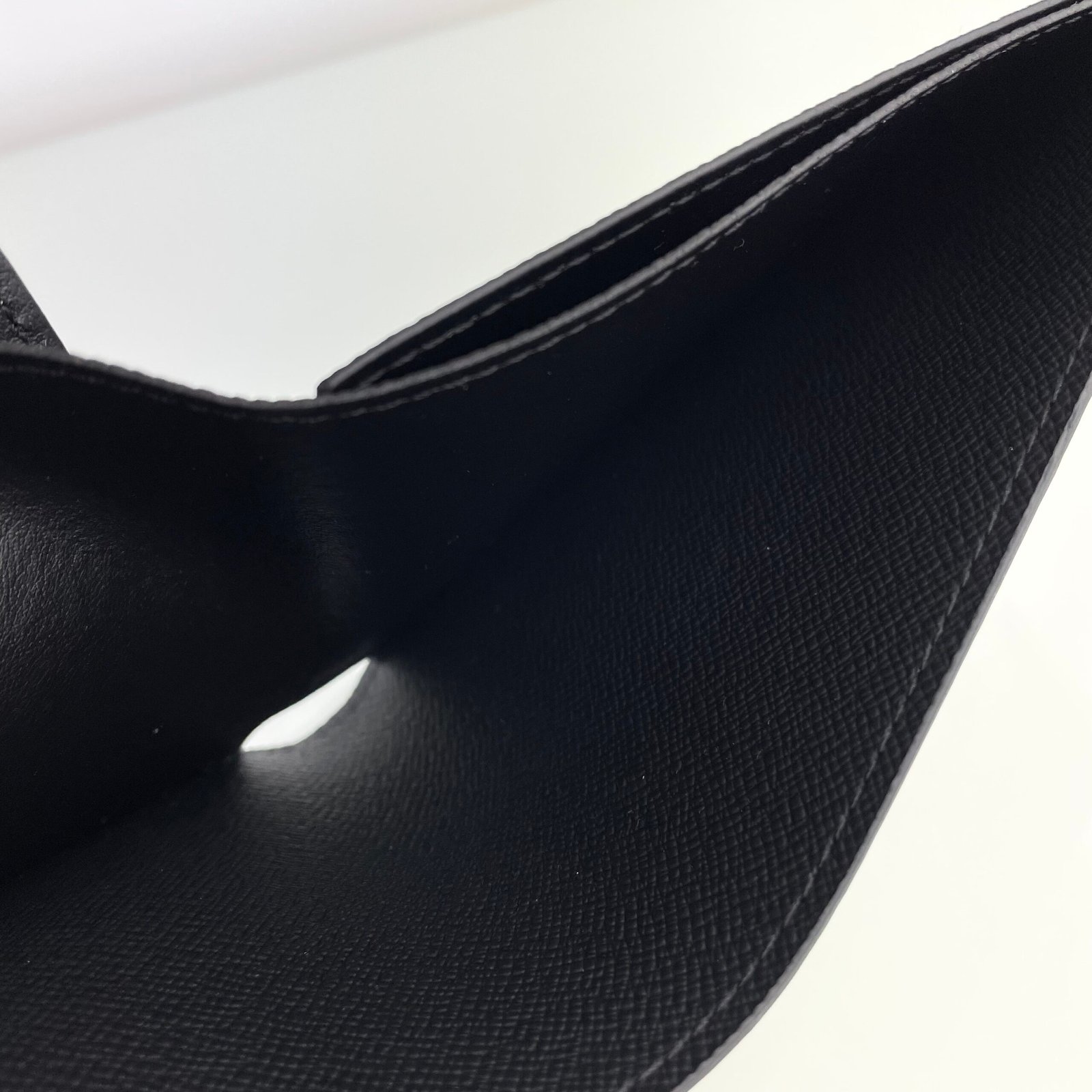 LOUIS VUITTON Slender Wallet – Image 14