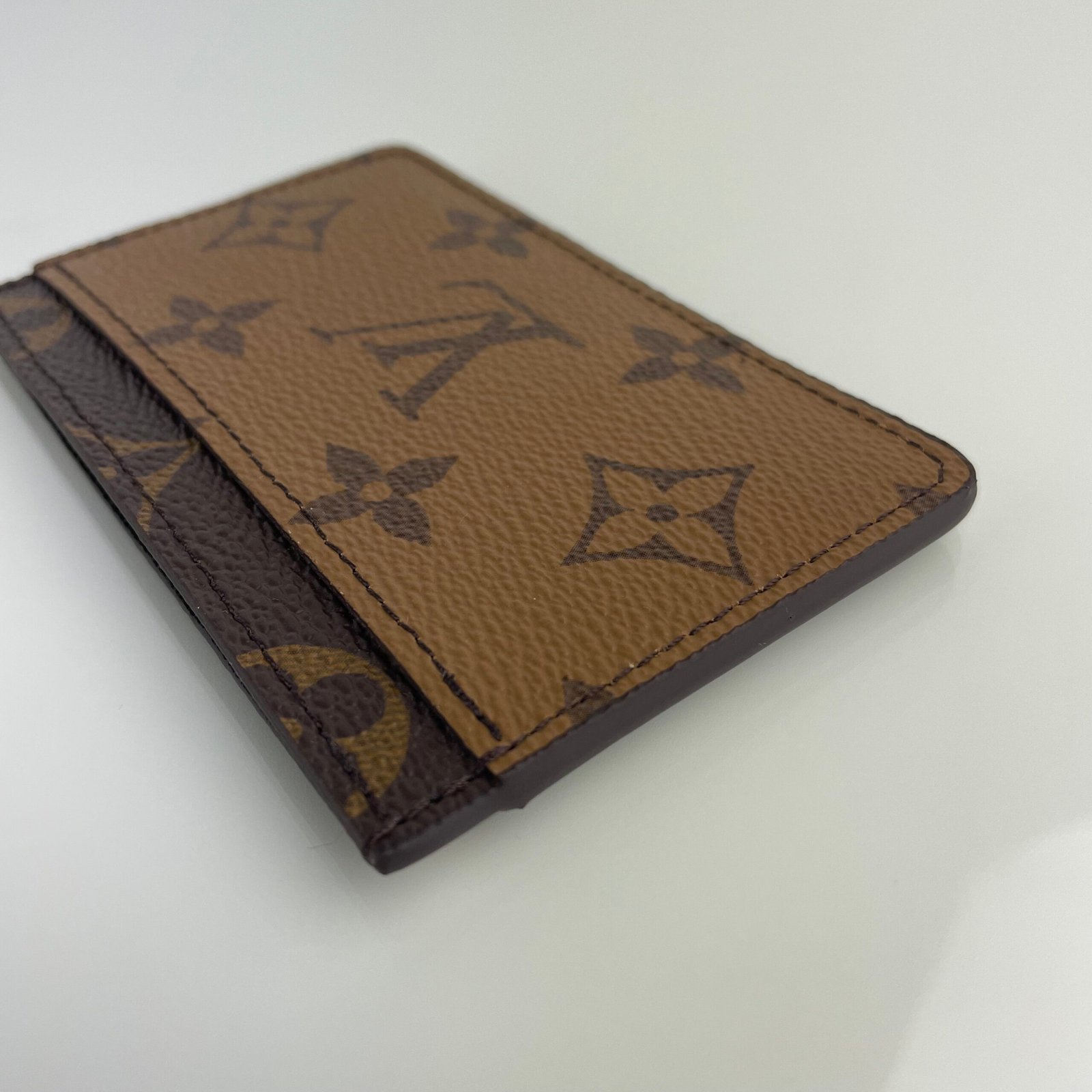 LOUIS VUITTON Card Holder – Image 5