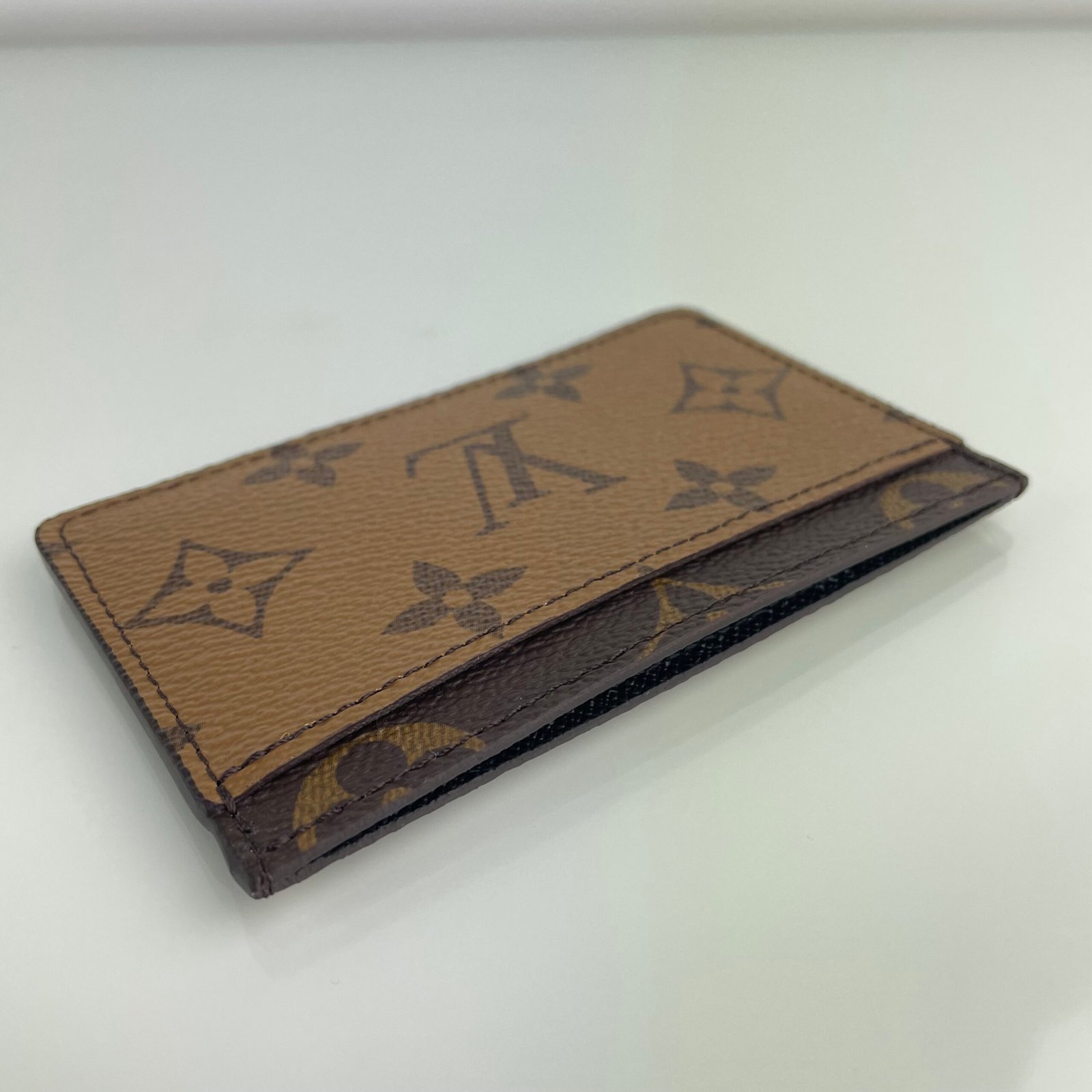 LOUIS VUITTON Card Holder – Image 8