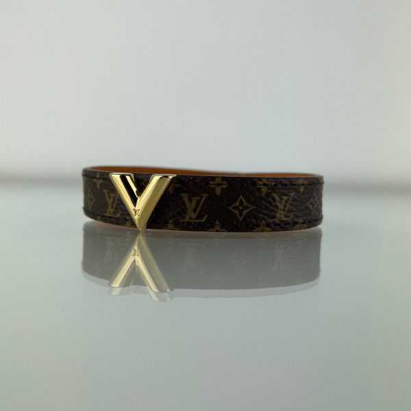LOUIS VUITTON Bracelet Essential V