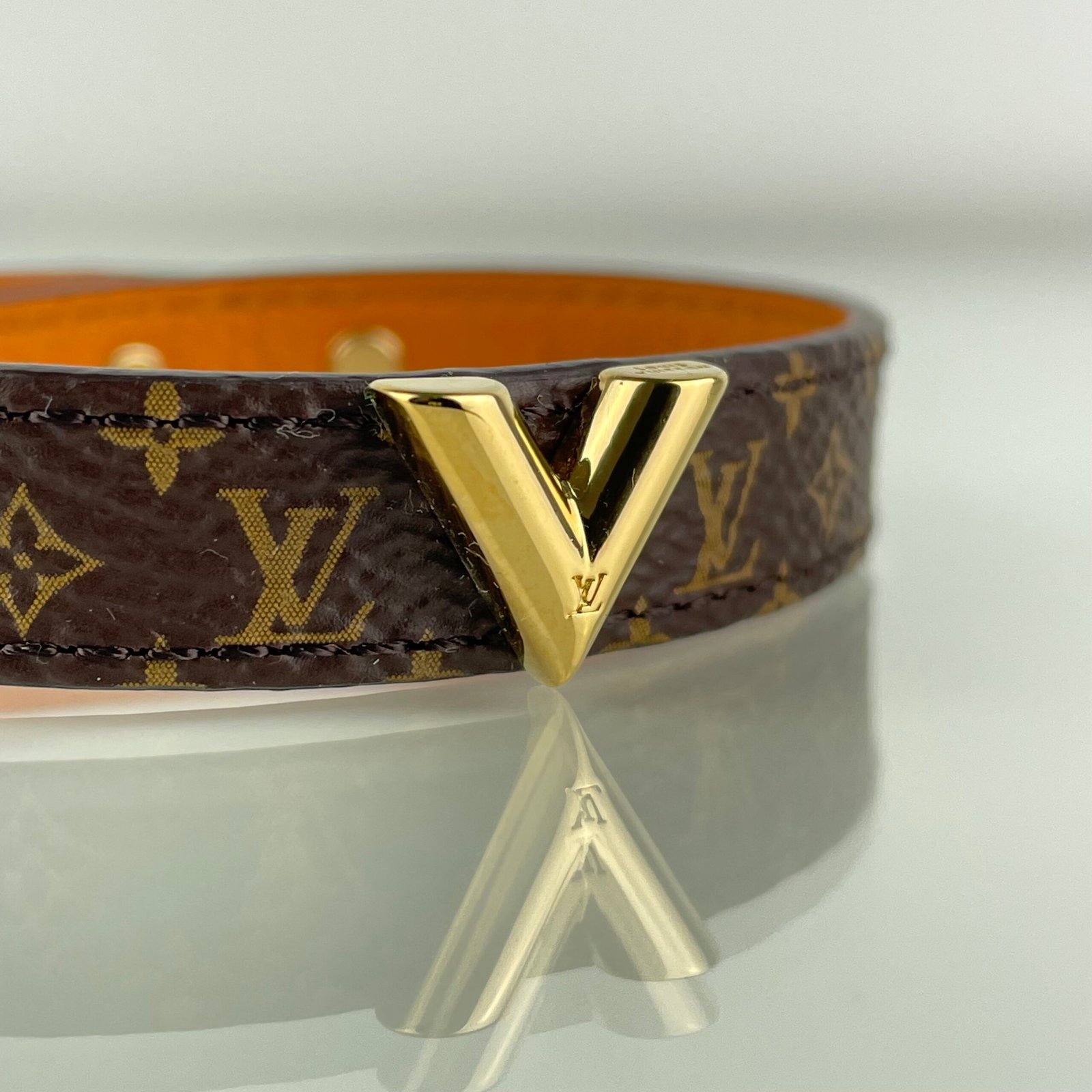 LOUIS VUITTON Bracelet Essential V – Image 11
