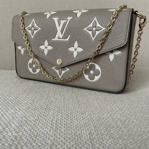 LOUIS VUITTON Pochette Félicie