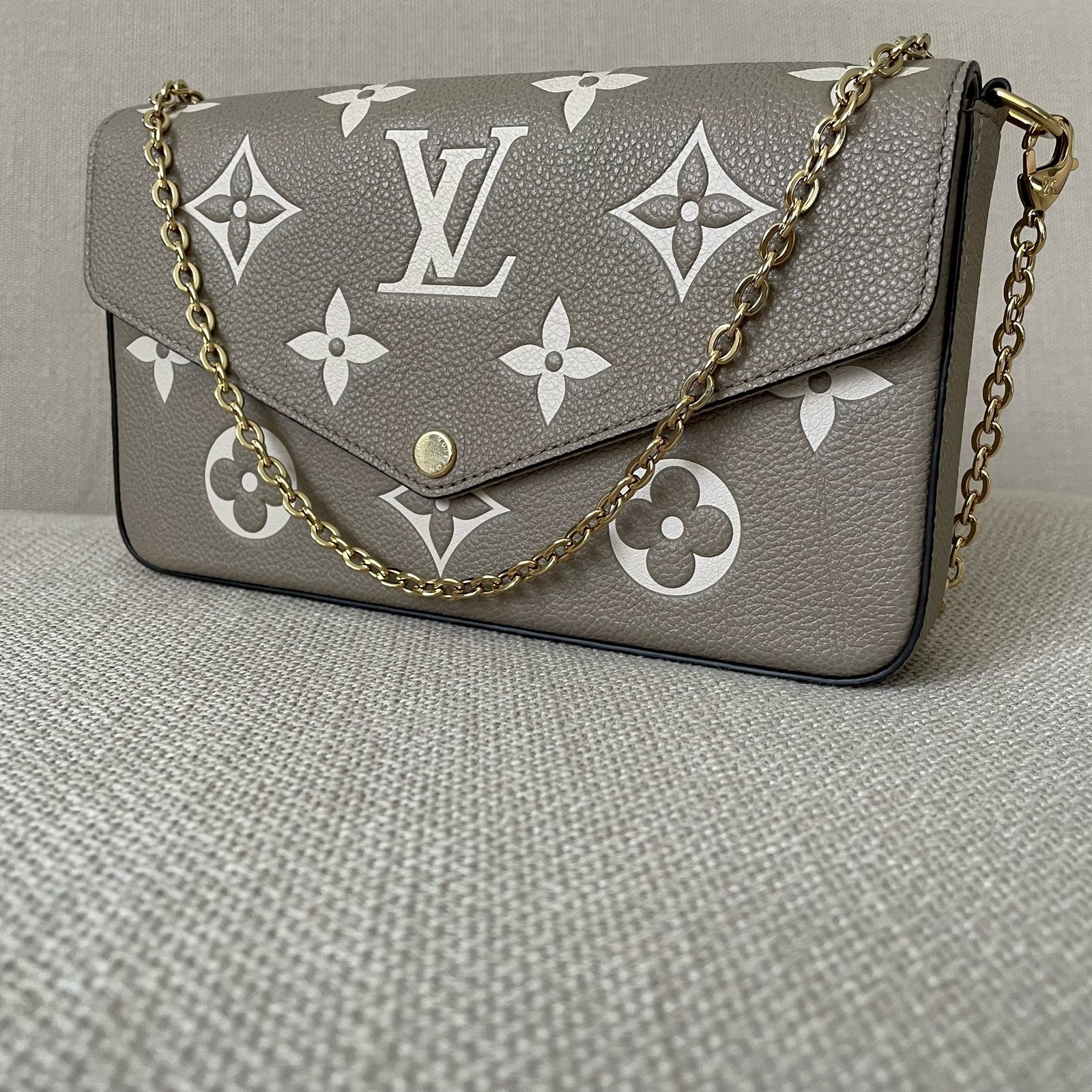 LOUIS VUITTON Pochette Félicie