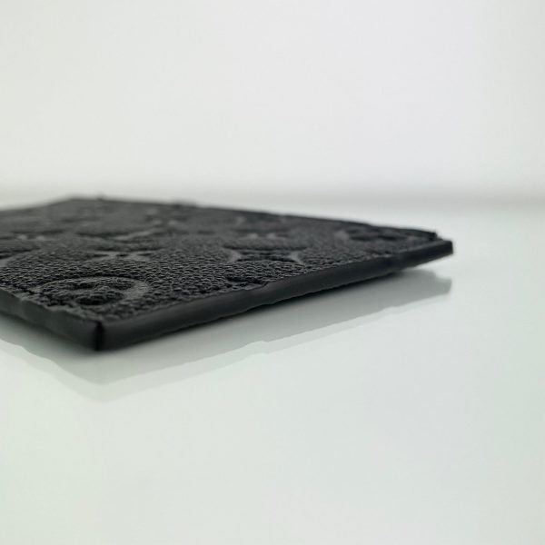 LOUIS VUITTON Zipped Pouch – Image 6