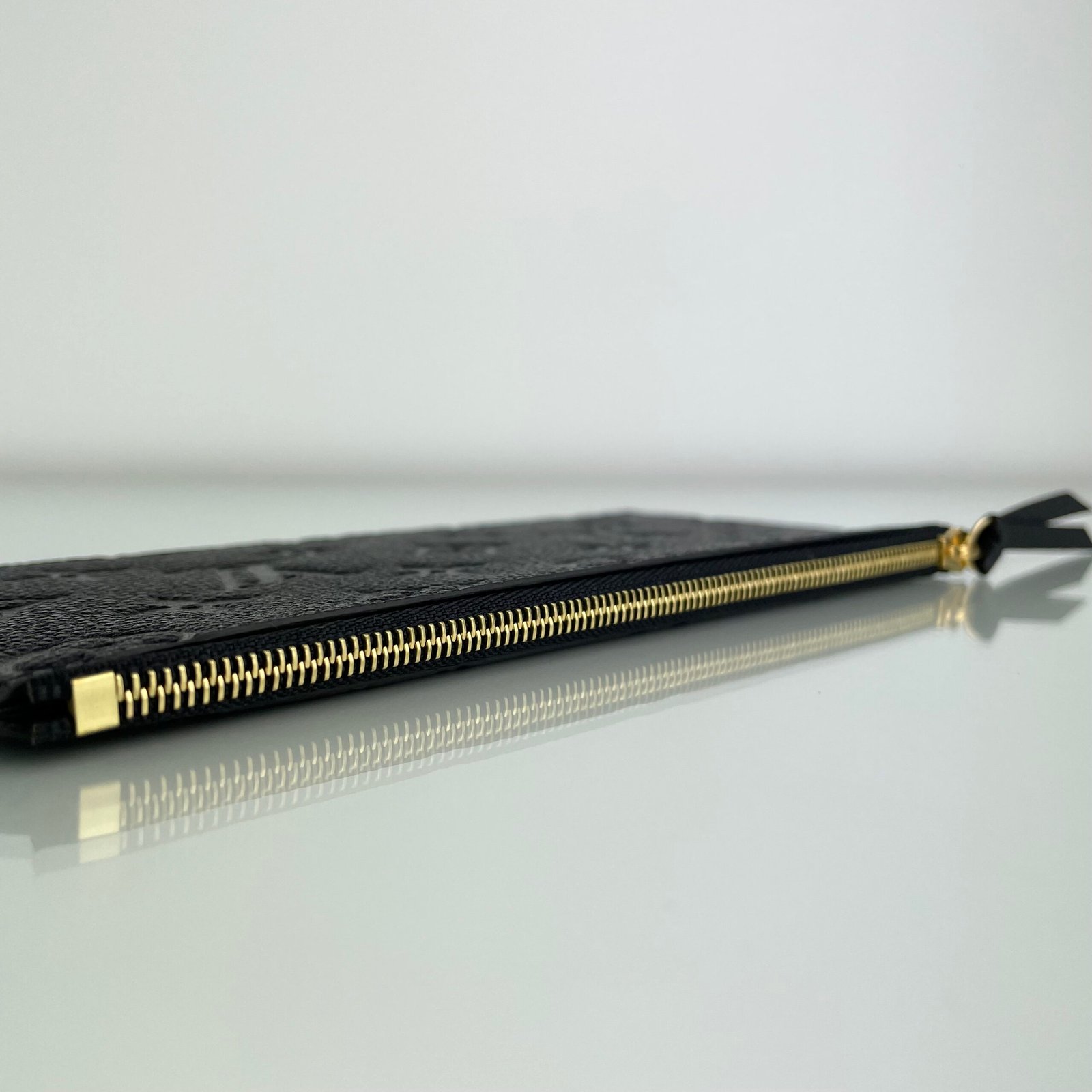 LOUIS VUITTON Zipped Pouch – Image 7