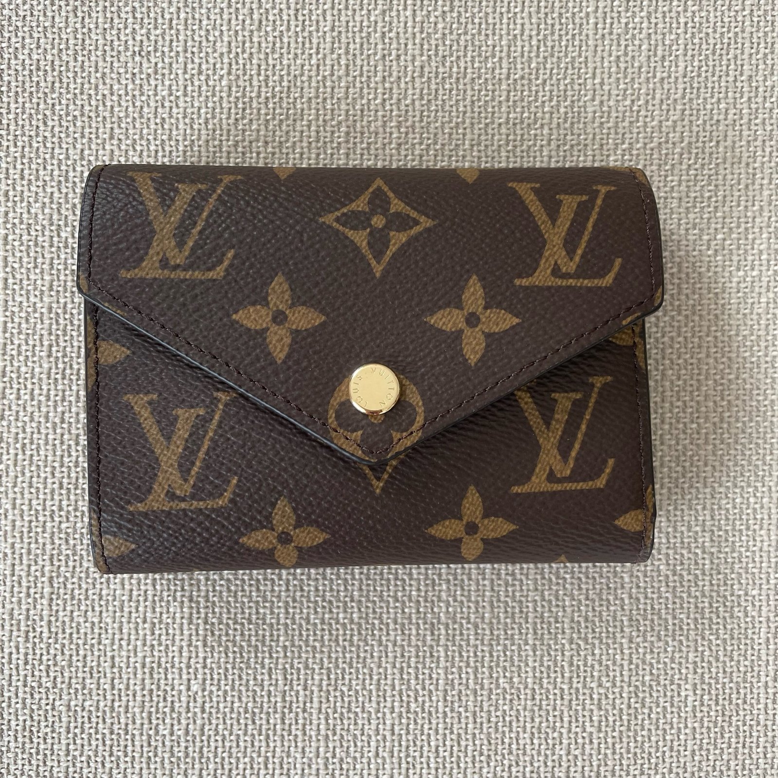 LOUIS VUITTON Victorine Wallet