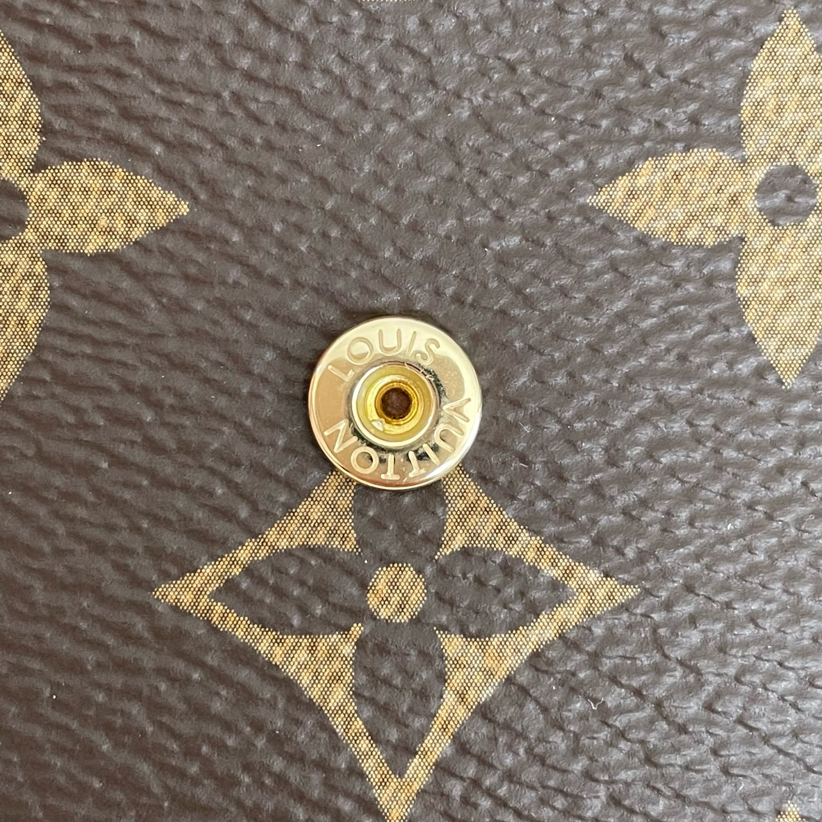 LOUIS VUITTON Victorine Wallet – Image 10