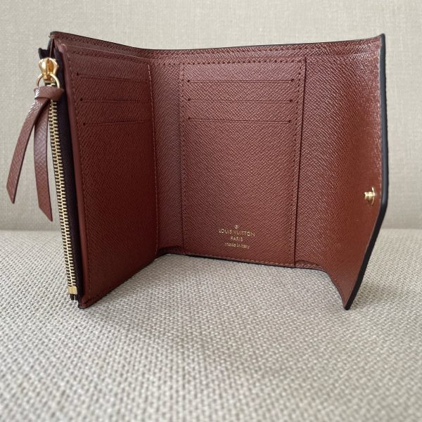 LOUIS VUITTON Portefeuille Victorine – Image 12