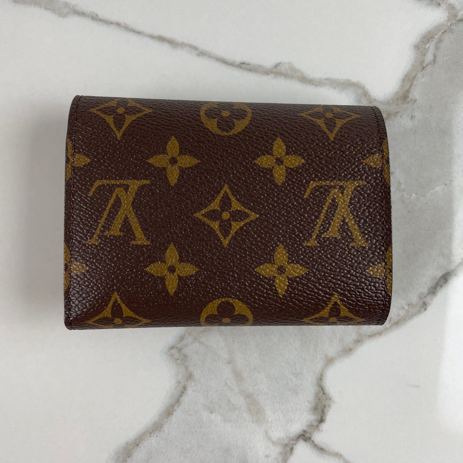 LOUIS VUITTON Victorine Wallet – Image 2