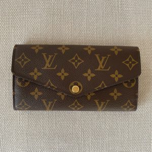LOUIS VUITTON Sarah Wallet