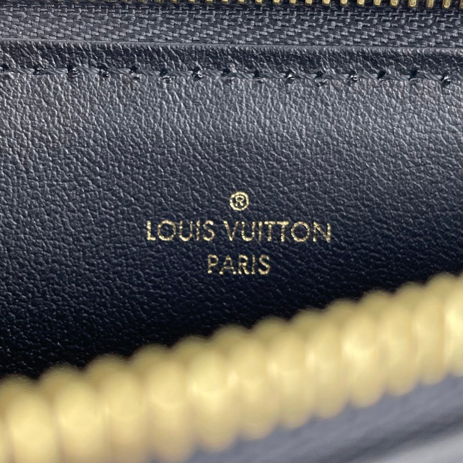 LOUIS VUITTON Pochette Félicie – Image 19