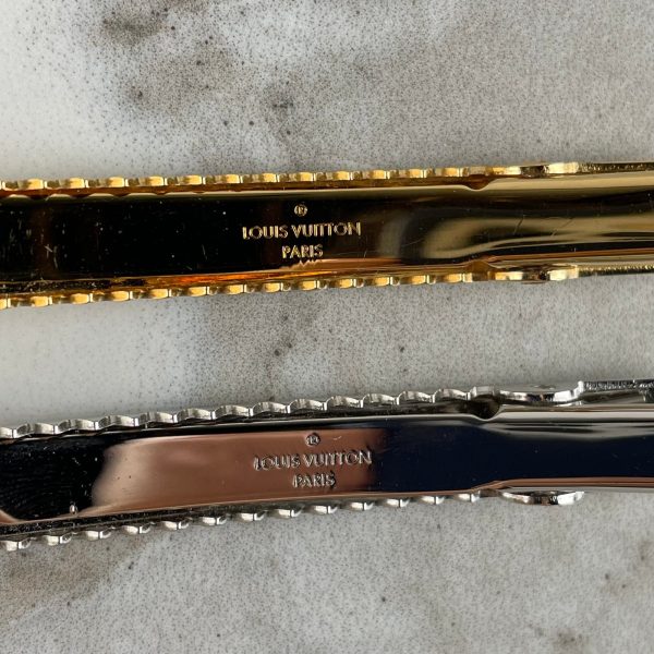 LOUIS VUITTON Set de Barrettes Nanogram – Image 11