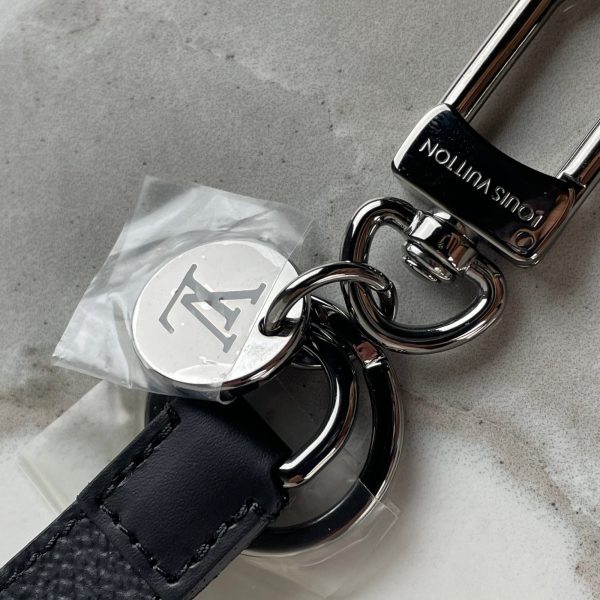 LOUIS VUITTON Bijou de Sac et Porte-Clés Dragonne – Image 6