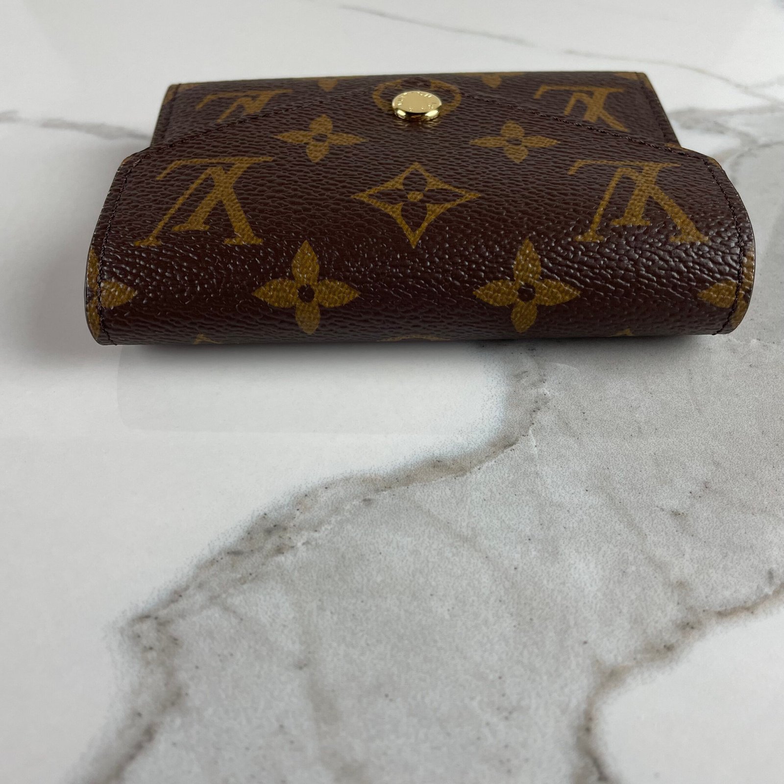 LOUIS VUITTON Victorine Wallet – Image 7