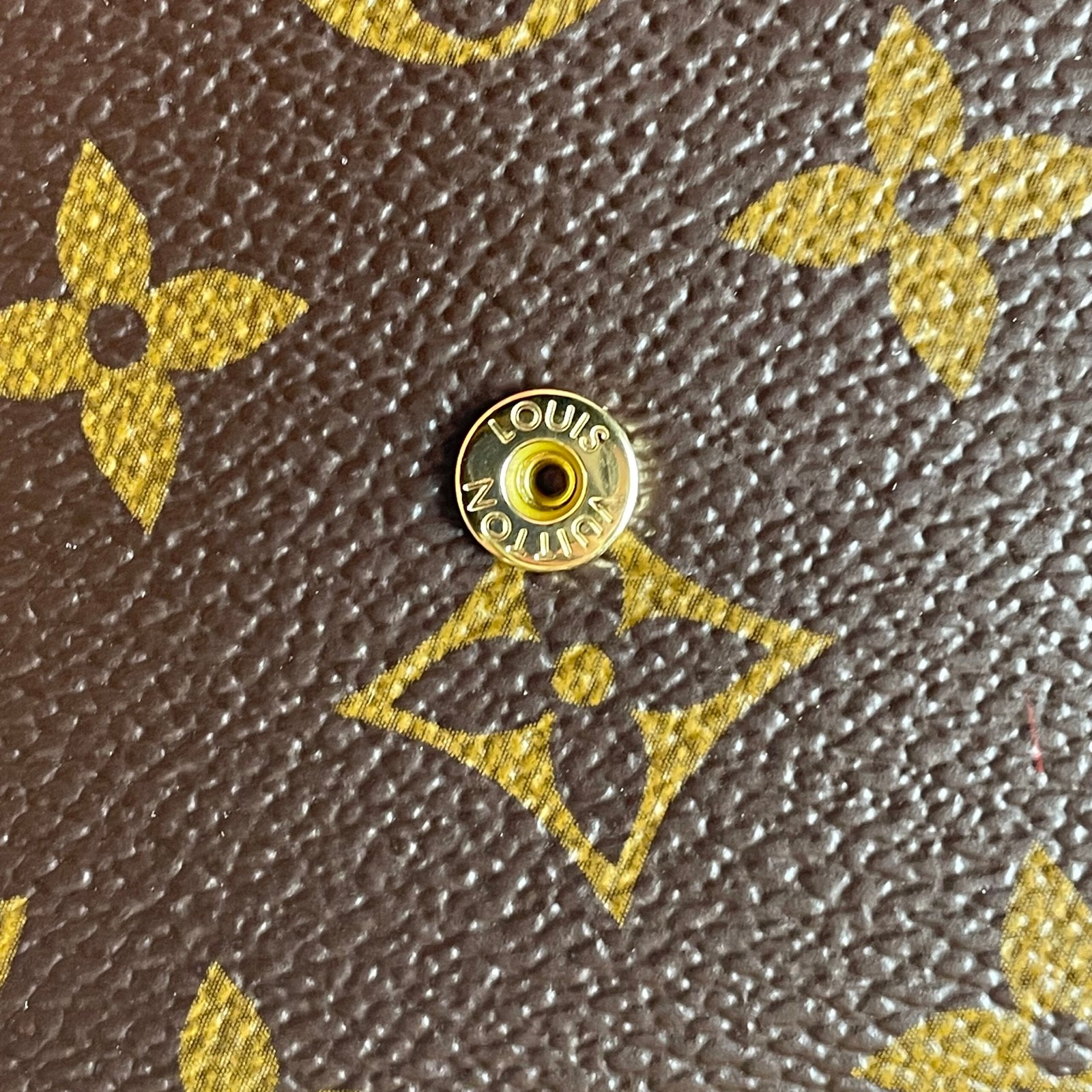 LOUIS VUITTON Victorine Wallet – Image 10