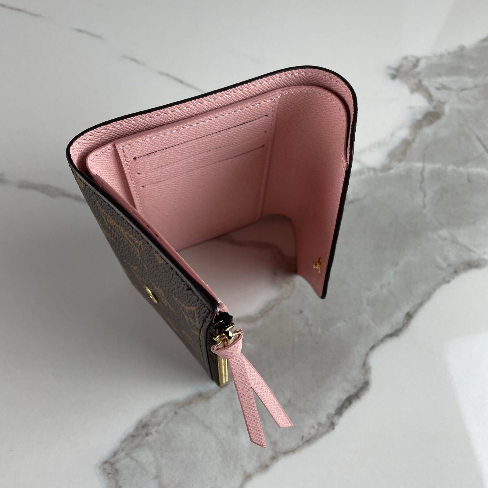 LOUIS VUITTON Victorine Wallet – Image 12