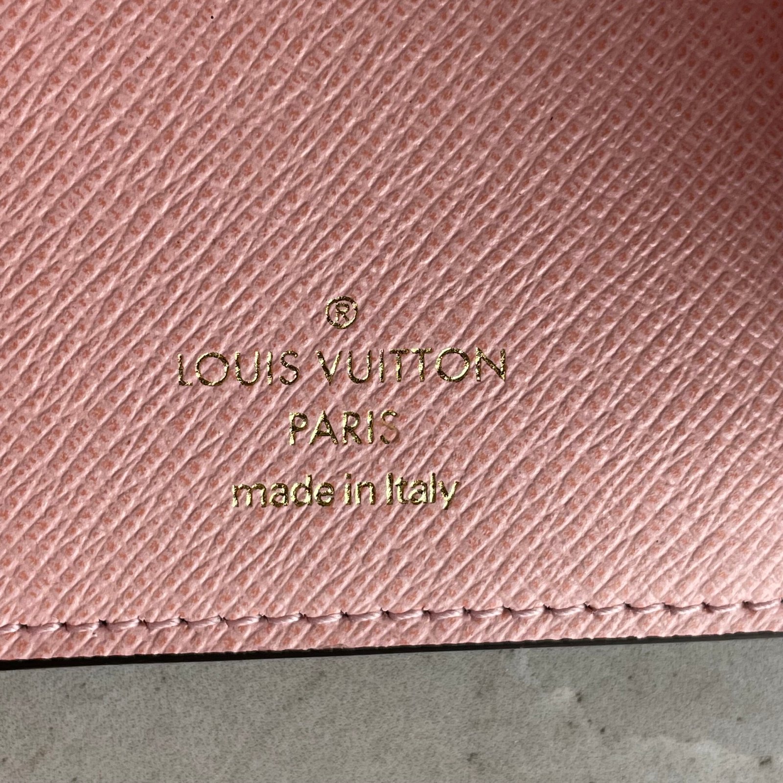 LOUIS VUITTON Victorine Wallet – Image 15