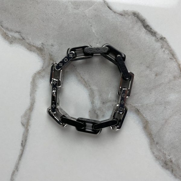 LOUIS VUITTON Bracelet Monogram Chain – Image 7