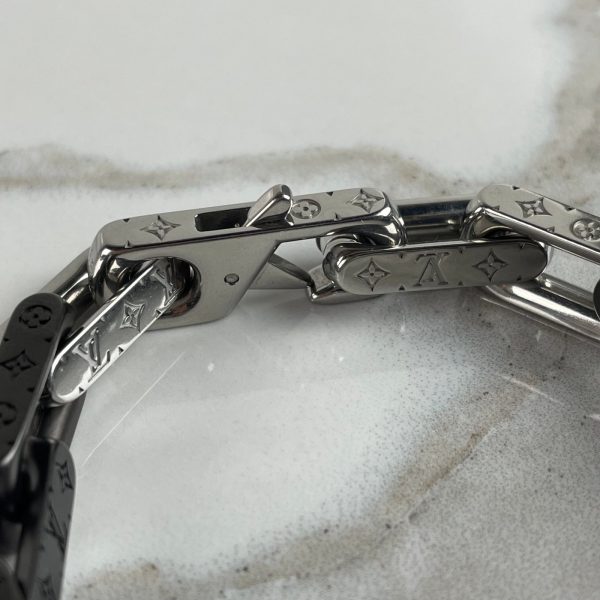 LOUIS VUITTON Bracelet Monogram Chain – Image 5