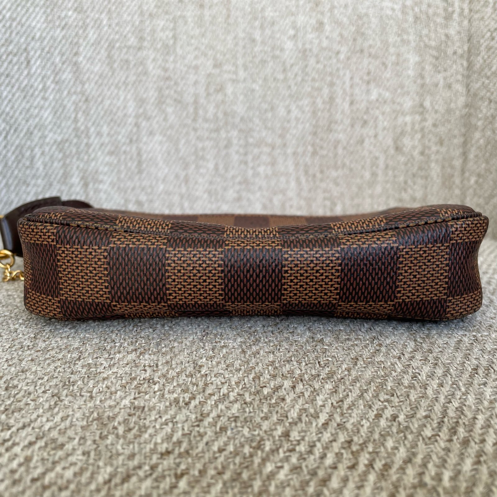 LOUIS VUITTON Pochette Accessoires Mini – Image 7