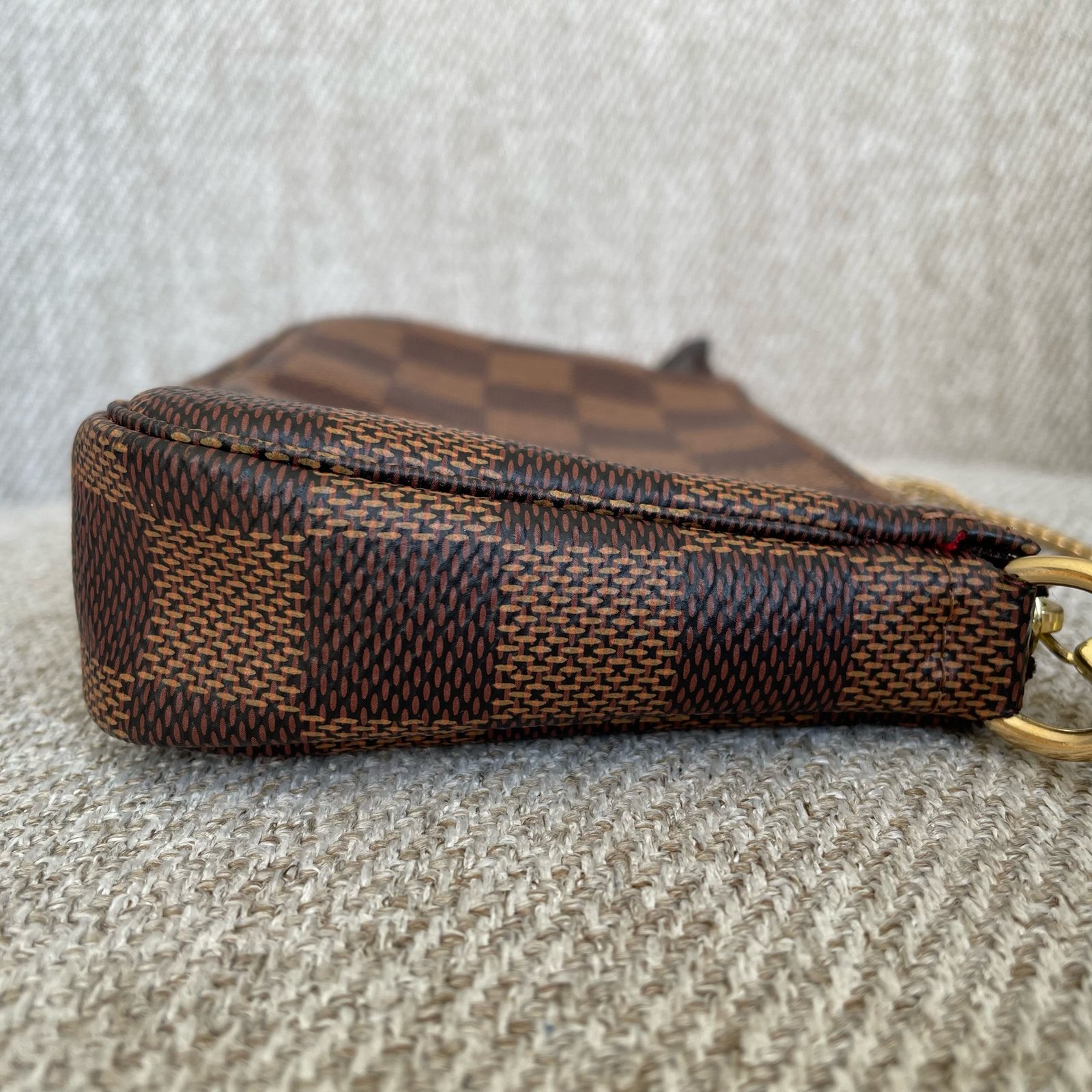 LOUIS VUITTON Pochette Accessoires Mini – Image 8