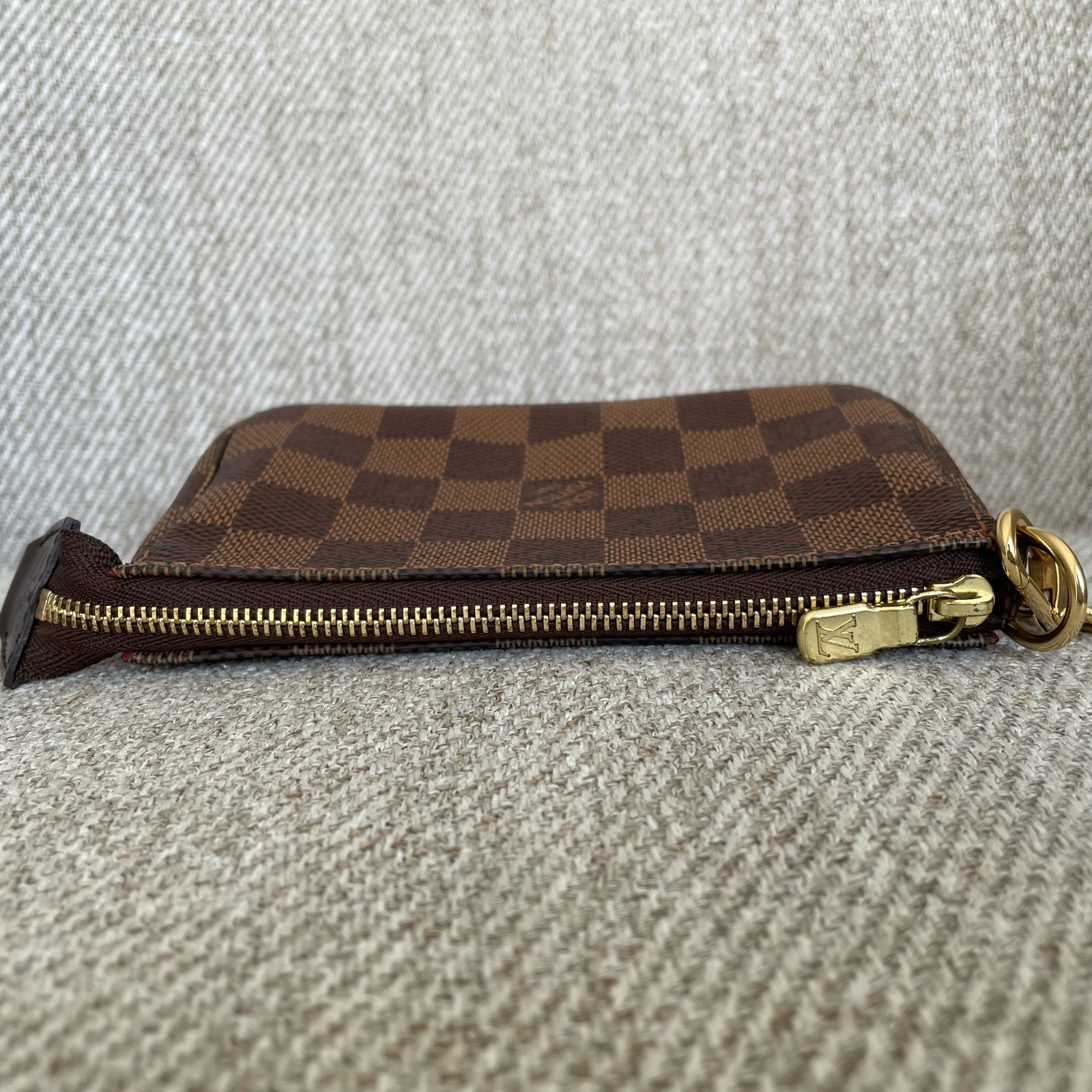 LOUIS VUITTON Pochette Accessoires Mini – Image 9