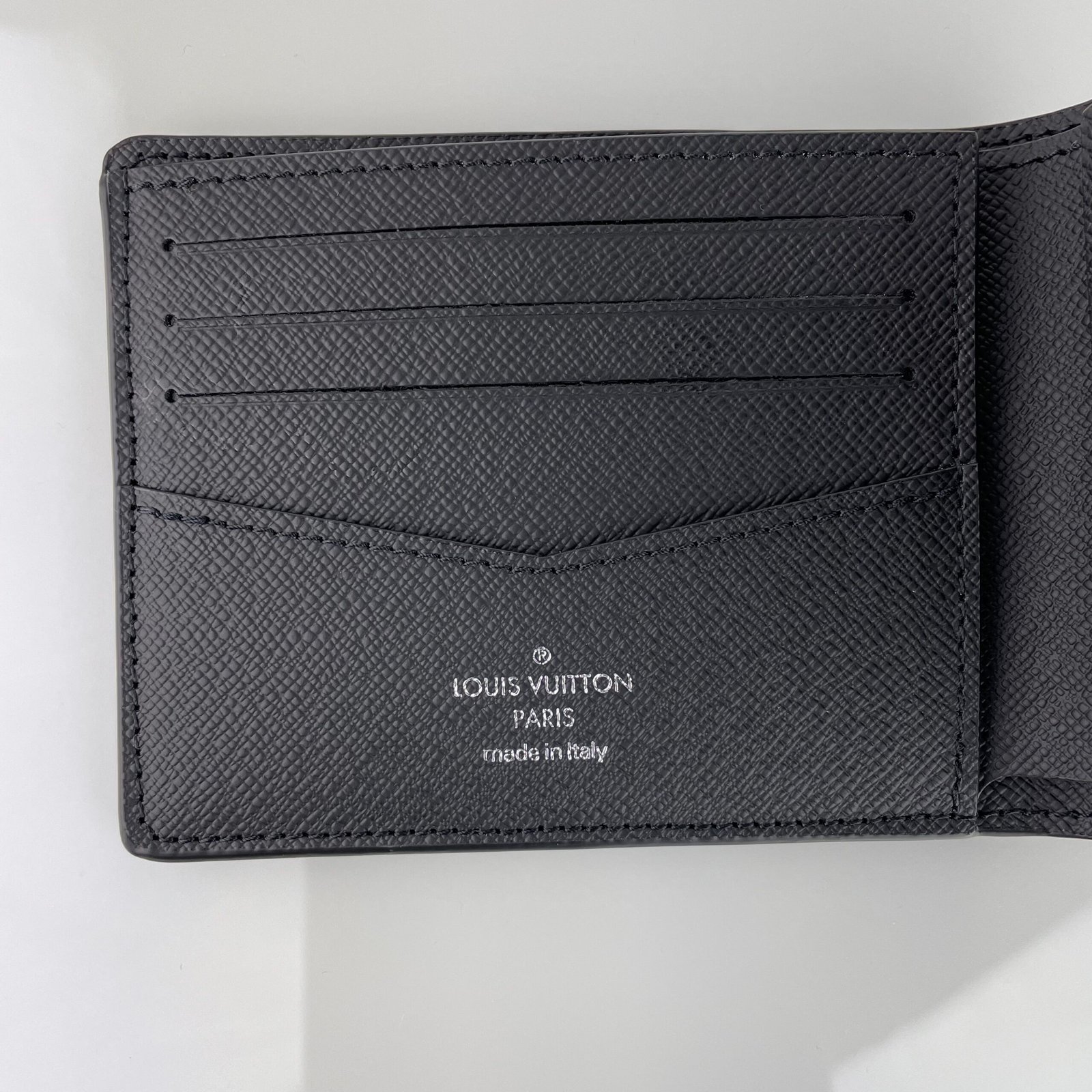 LOUIS VUITTON Slender Wallet – Image 5