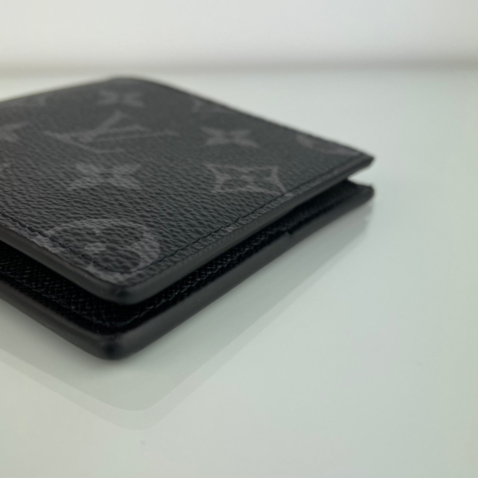 LOUIS VUITTON Slender Wallet – Image 9