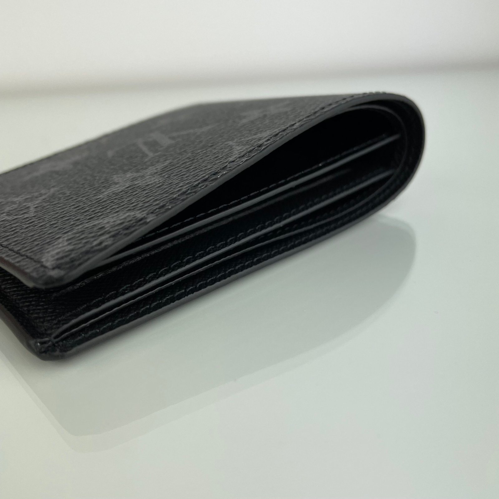 LOUIS VUITTON Slender Wallet – Image 10