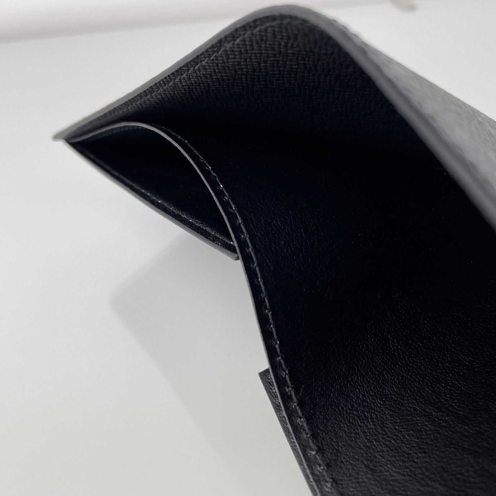 LOUIS VUITTON Slender Wallet – Image 12