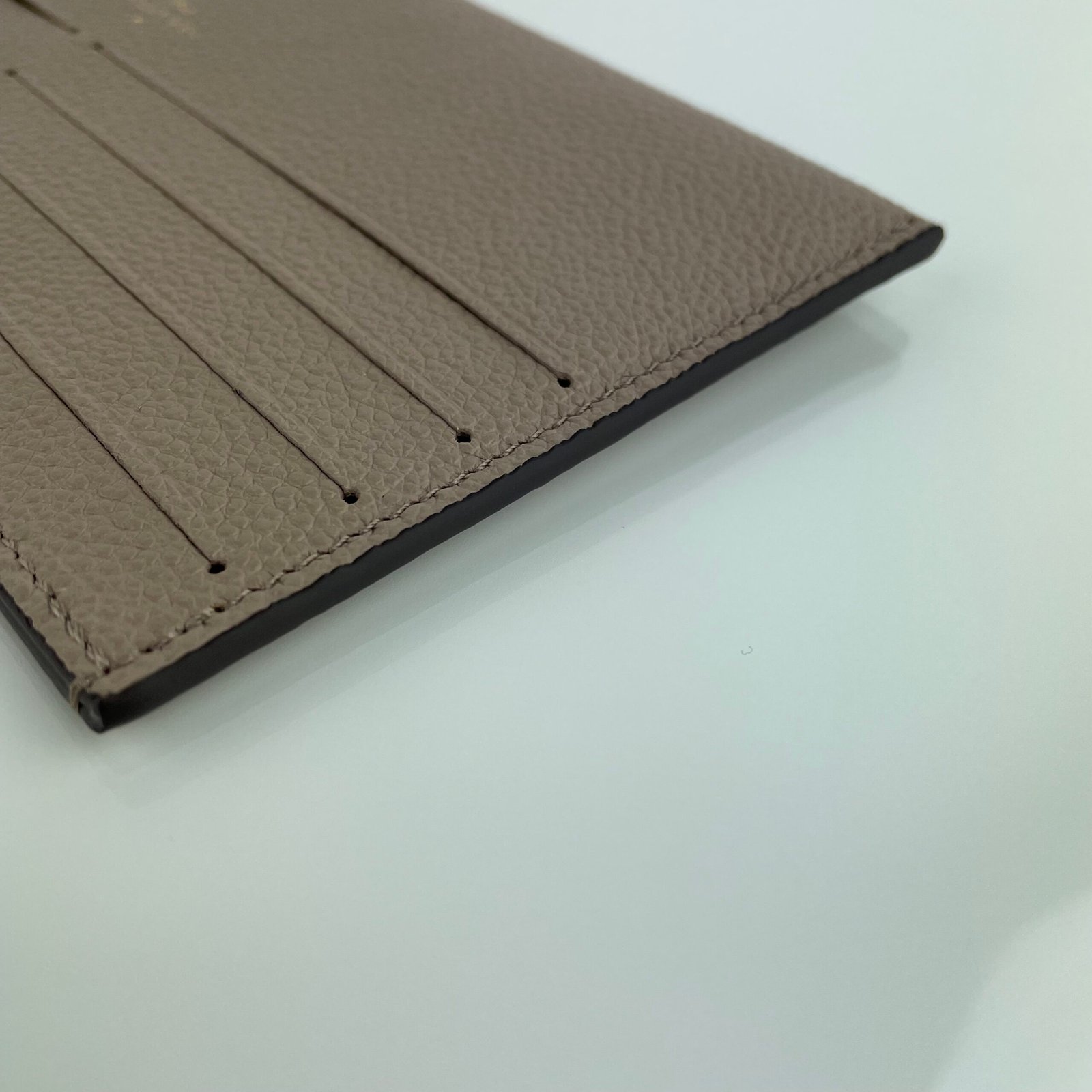 LOUIS VUITTON Flat Pocket – Image 5