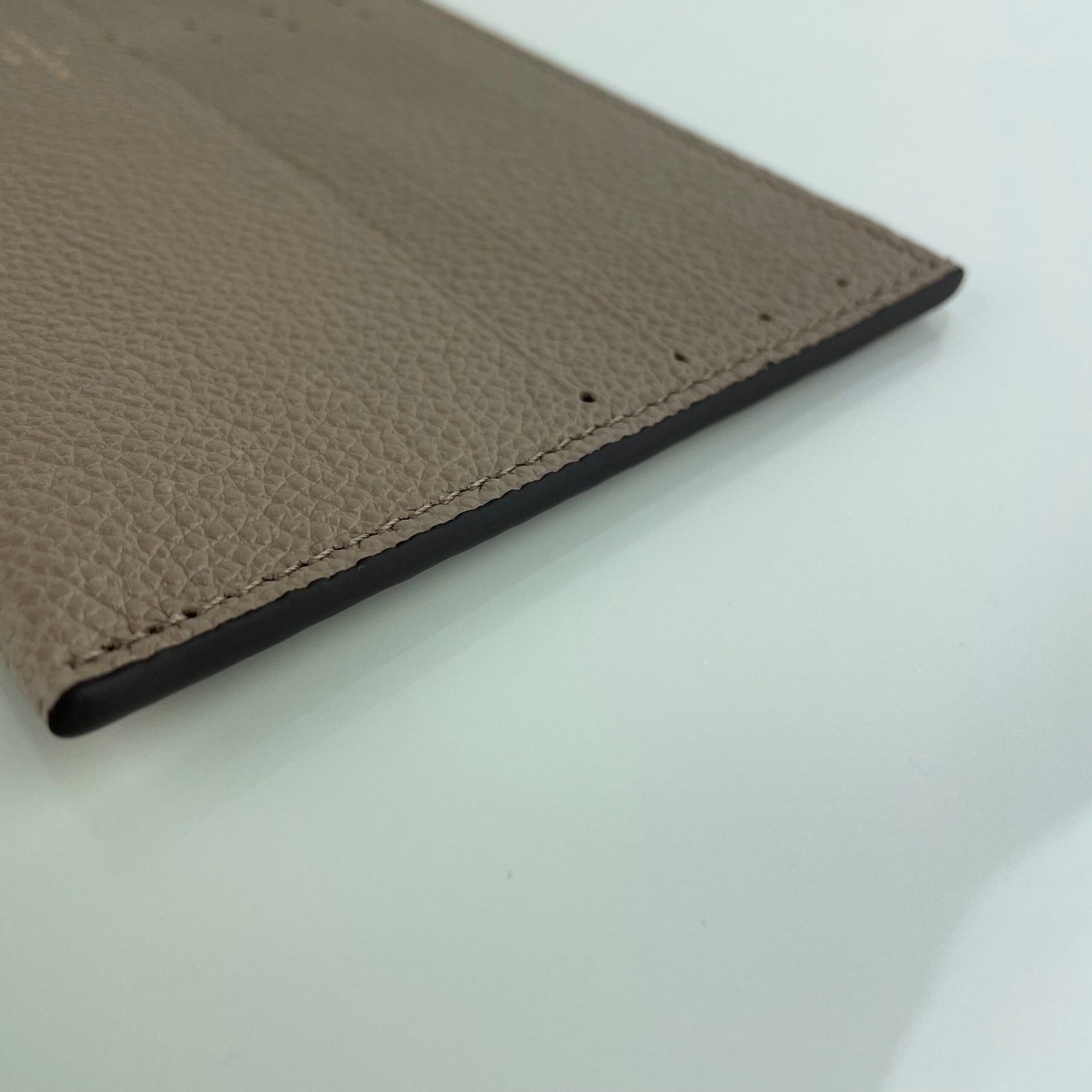 LOUIS VUITTON Flat Pocket – Image 7